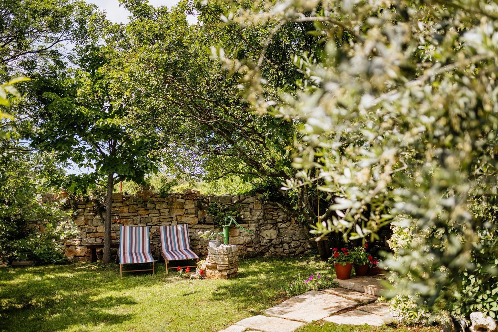 Peroj'S Green Oasis - Holiday Home Exteriör bild