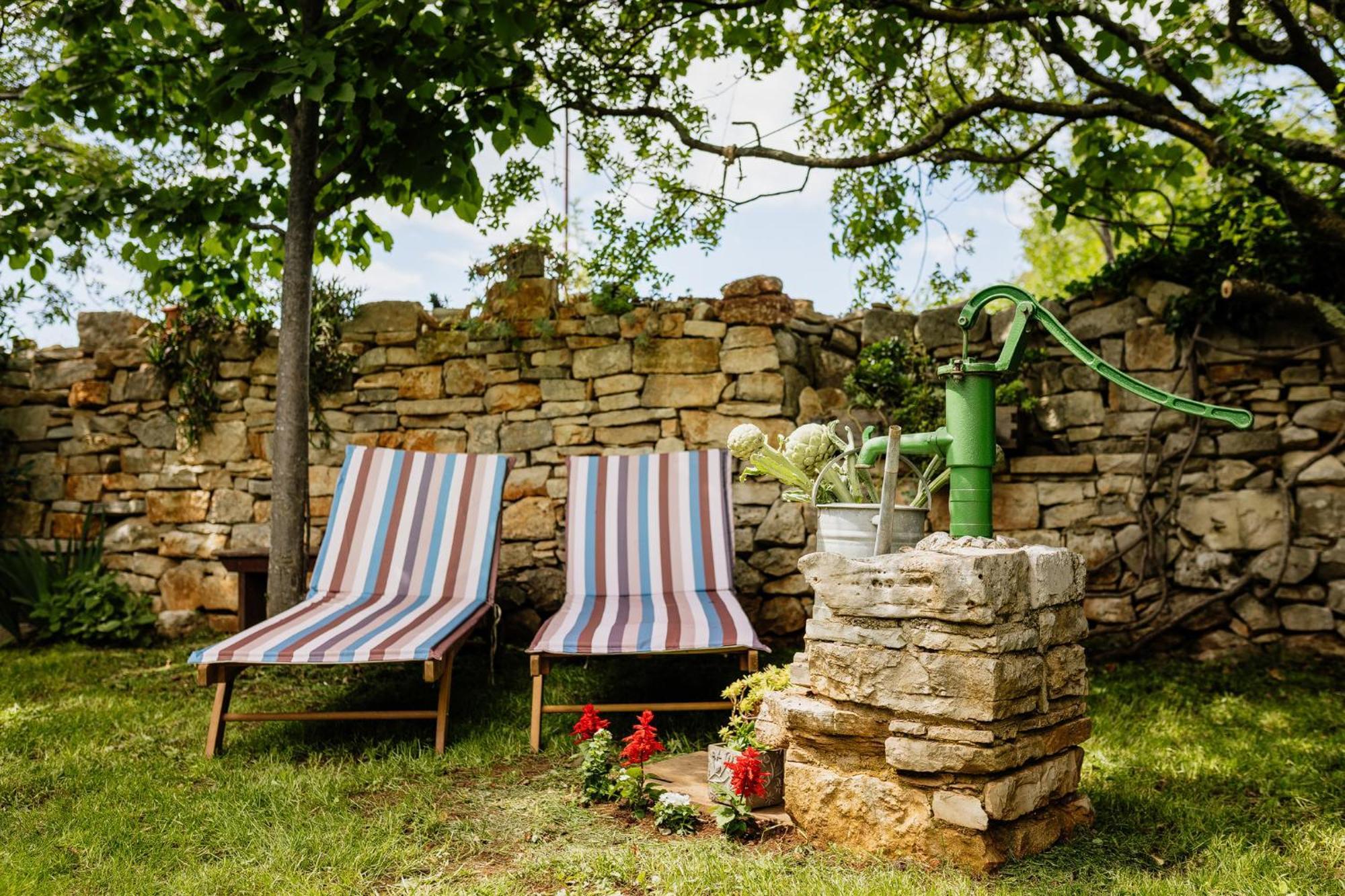 Peroj'S Green Oasis - Holiday Home Exteriör bild