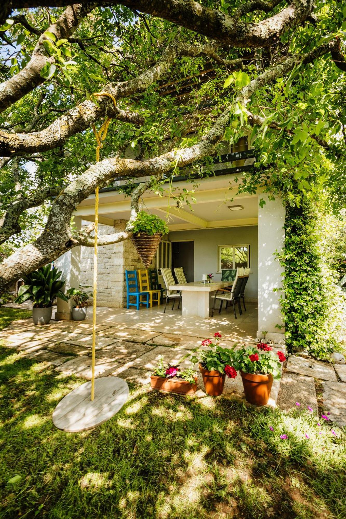 Peroj'S Green Oasis - Holiday Home Exteriör bild